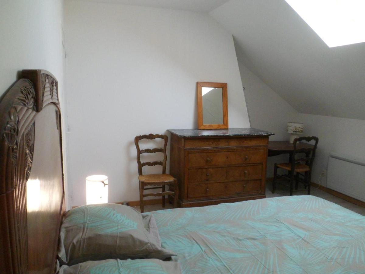 Saint-Hilaire-la-GravelleL'Etape De St Hilaire La Gravelle住宿加早餐旅馆 外观 照片